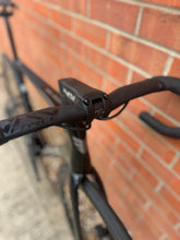 Load image into Gallery viewer, Berria Belador 7.1 105 Di2 Black/Black
